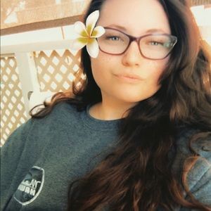 Meet your Posher, Sydni